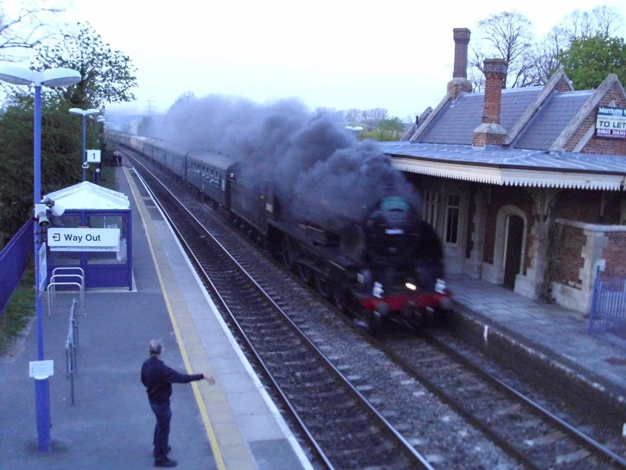 Railway Inn Culham Buitenkant foto